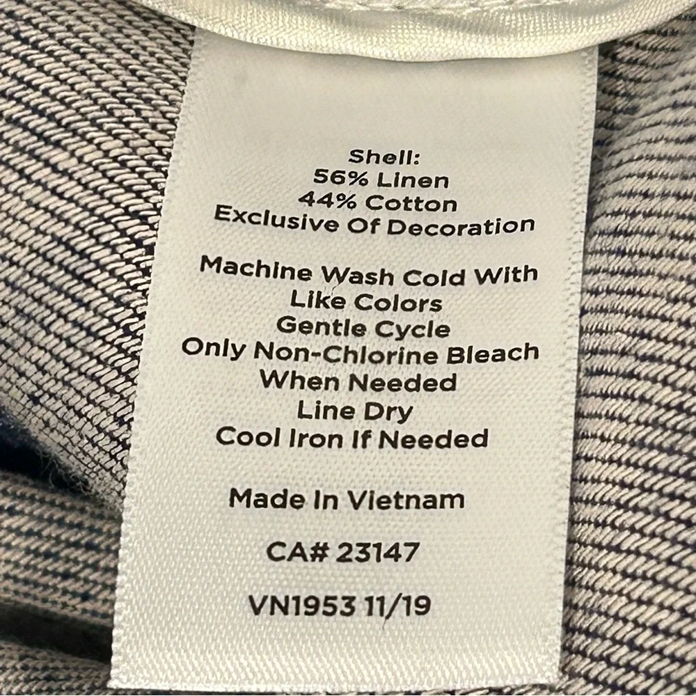 Talbots Women’s Linen Blend Skirt, Size 14P, Chambray blue, Buttons